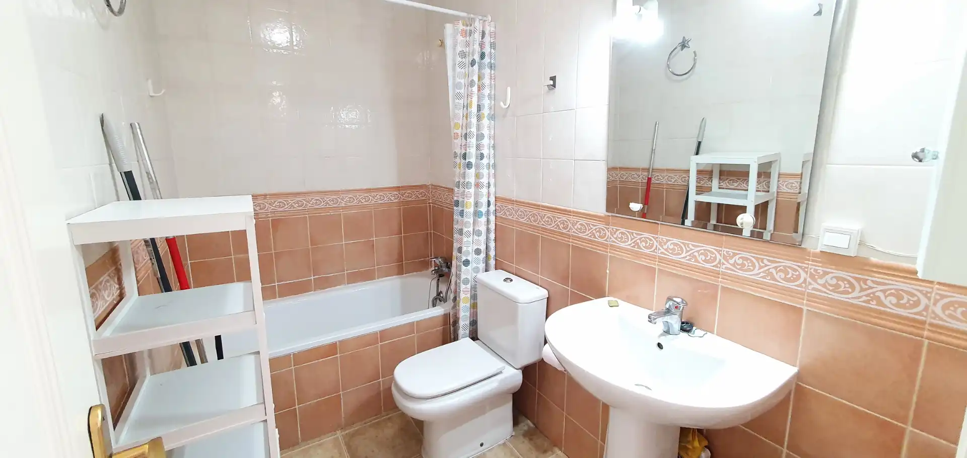 Baño de Apartamento de alquiler en Dénia con Aire acondicionado, Calefacción y Terraza