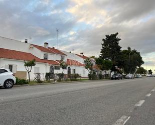 Exterior view of Single-family semi-detached for sale in  Sevilla Capital