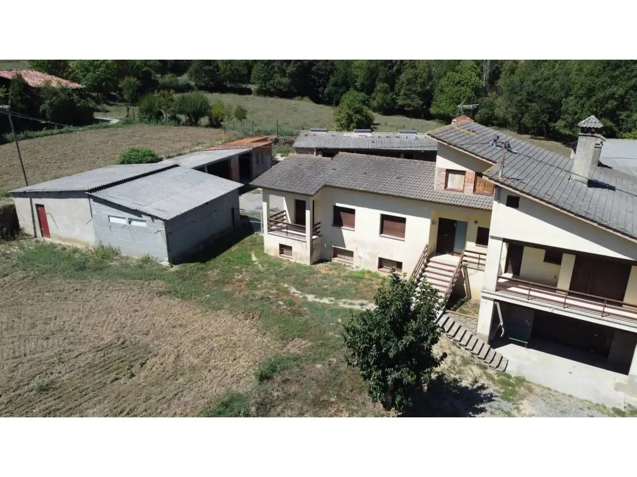 Finca rústica en venda en La Vall d'en Bas amb Calefacció, Jardí privat i Terrassa