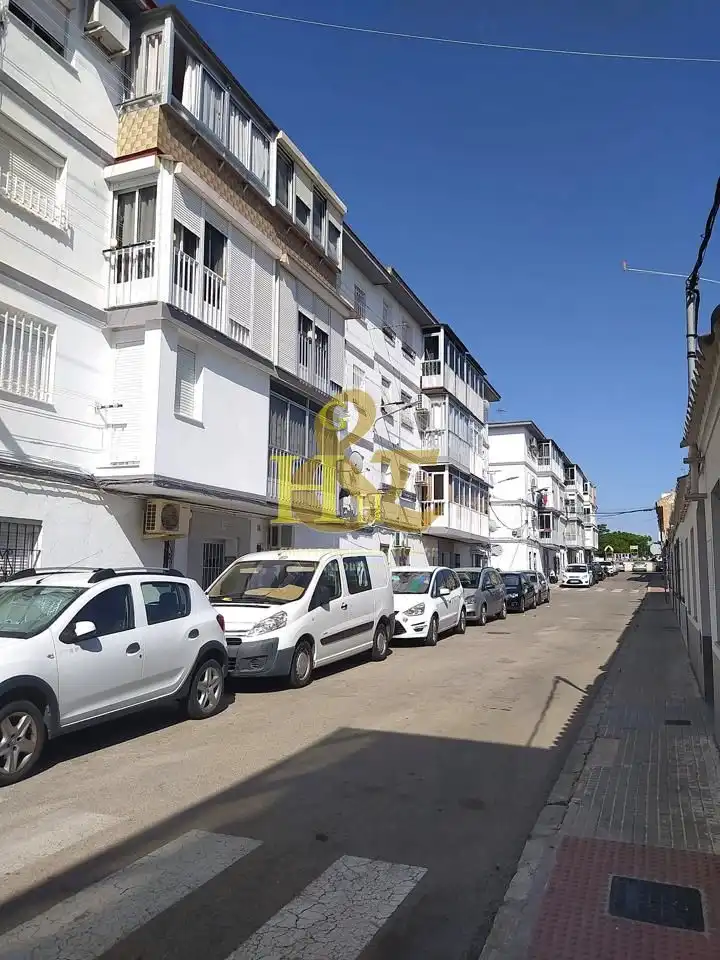 Außenansicht von Erdgeschoss zum Verkauf in Sanlúcar de Barrameda mit Klimaanlage und Abstellraum
