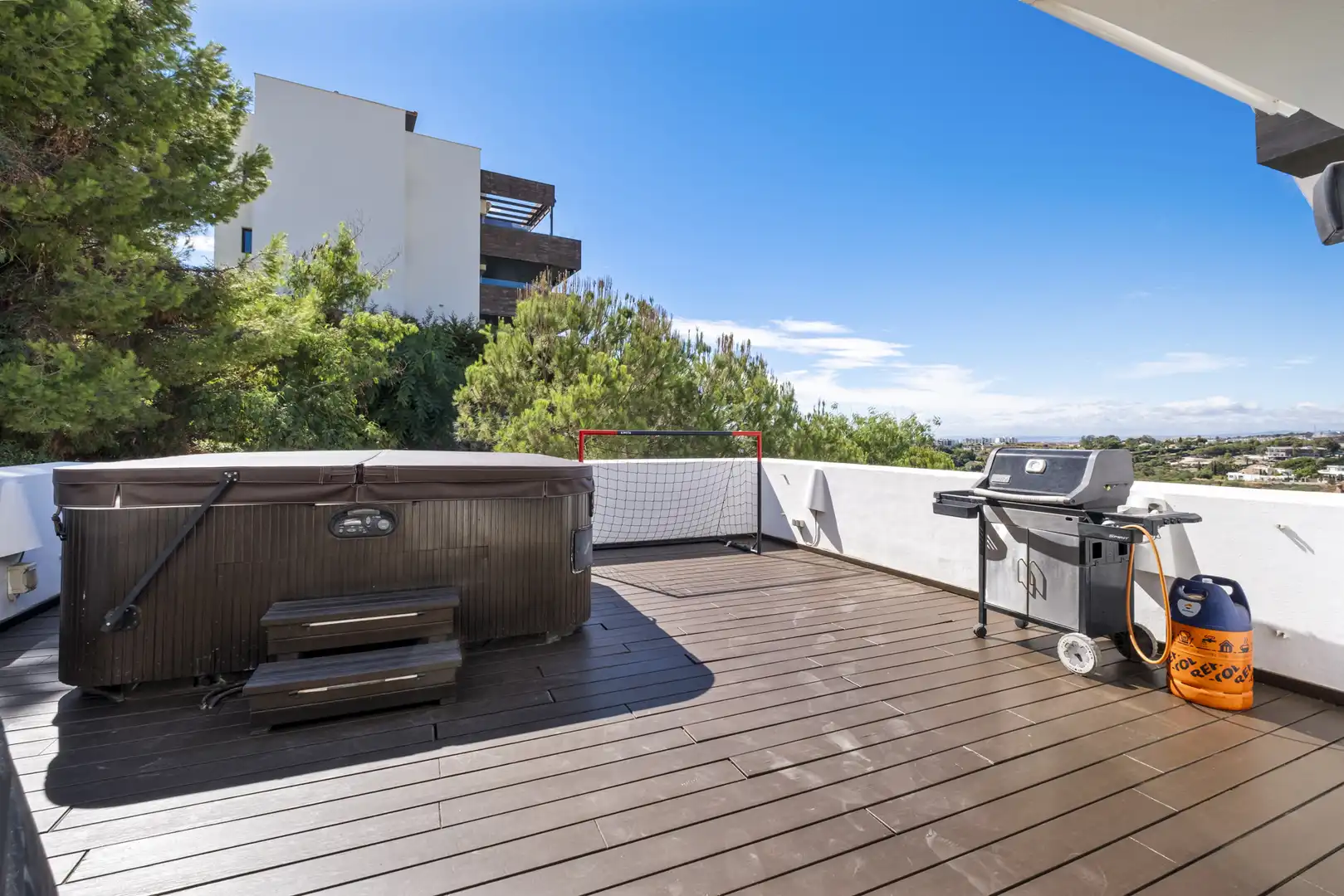 Terrasse von Dachboden zum Verkauf in Benahavís mit Klimaanlage, Heizung und Terrasse