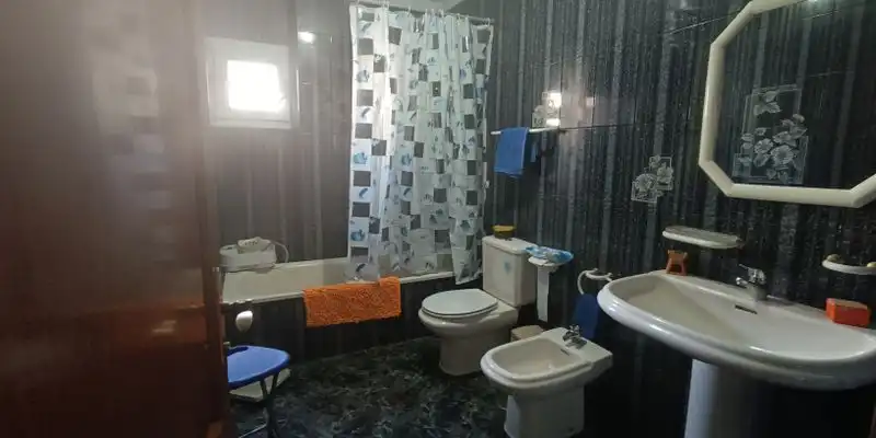 Bany de Casa o xalet en venda en Arucas amb Terrassa, Traster i Moblat