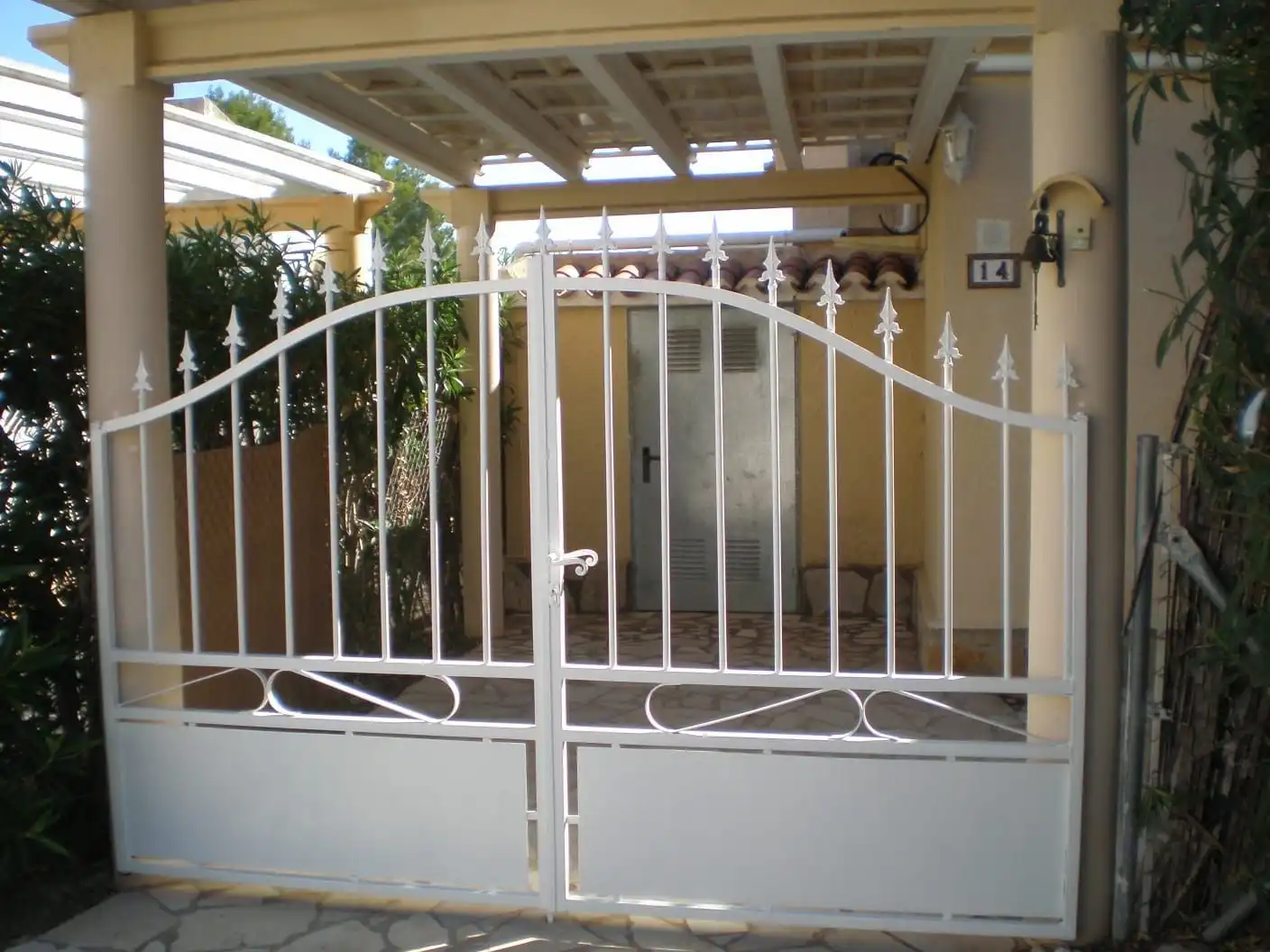 Houses for sale in Dénia  with Private garden, Furnished and Community pool