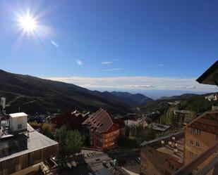 Vista exterior de Apartament de lloguer en Sierra Nevada amb Balcó