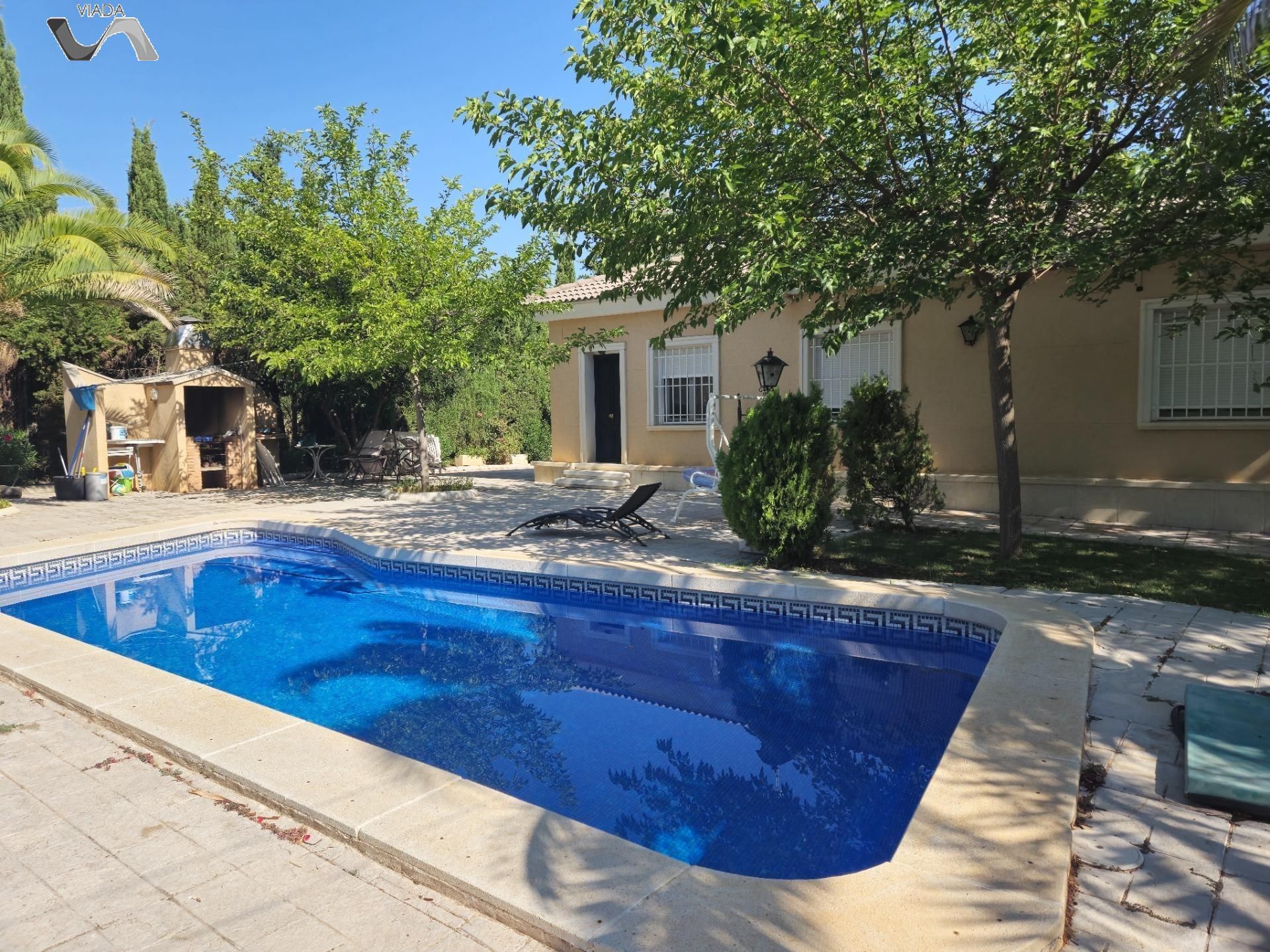 Jardí de Casa o xalet en venda en Almodóvar del Campo amb Aire condicionat, Jardí privat i Terrassa