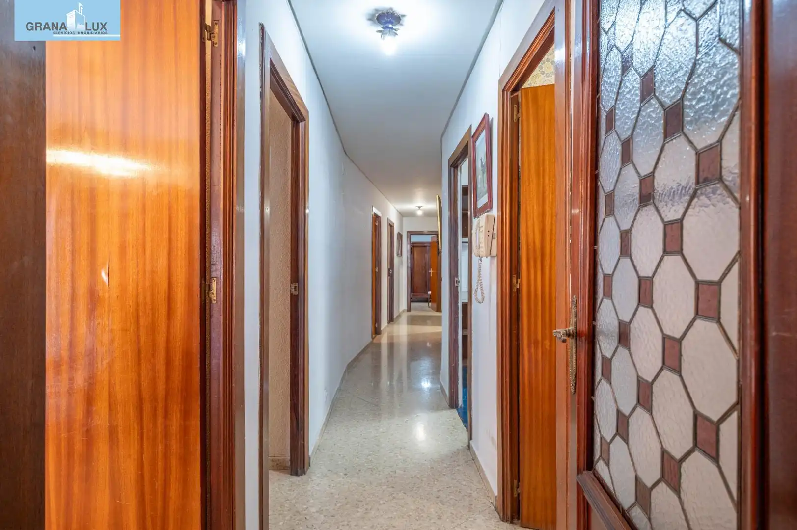 Piso en venta en Granada con Terraza y Balcón
