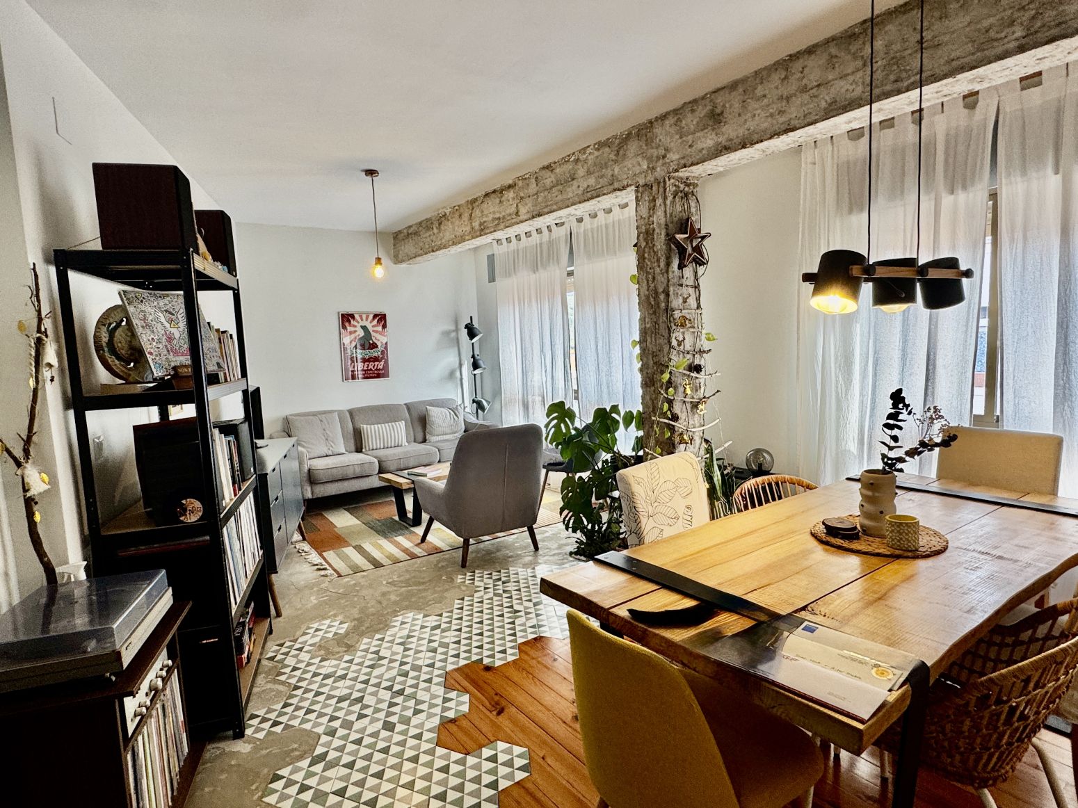 Sala d'estar de Pis en venda en Torrelavega  amb Parquet