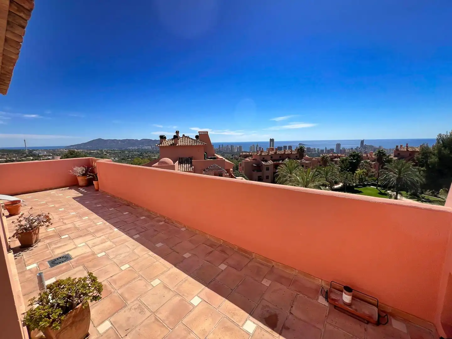 Apartment with pool for sale in Golf Bahía, imagen 2