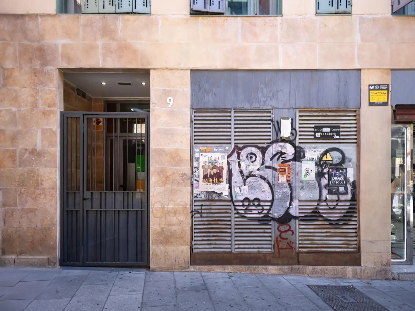Vista exterior de Apartament en venda en Madrid amb Aire condicionat i Terrassa