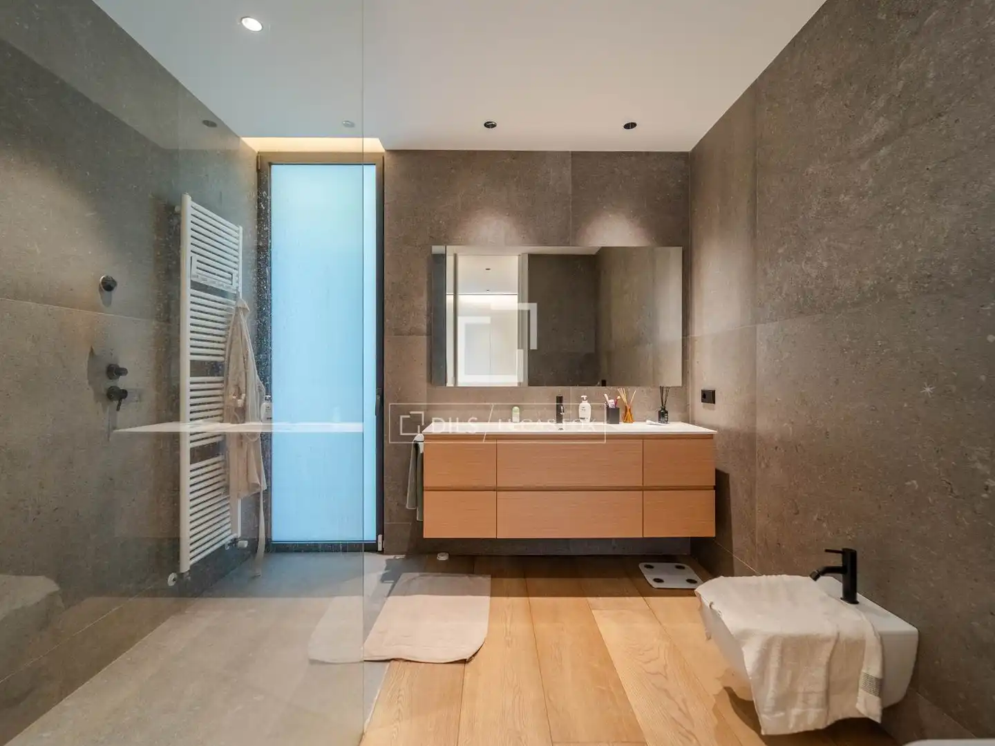 Baño de Casa o chalet en venta en Godella con Aire acondicionado, Calefacción y Jardín privado