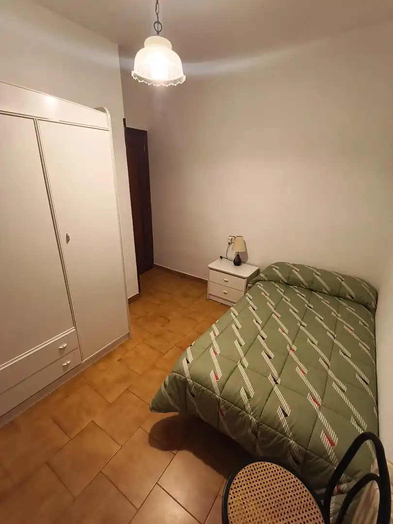 Habitación de Casa adosada en venta en Melgar de Fernamental con Calefacción, Jardín privado y Terraza