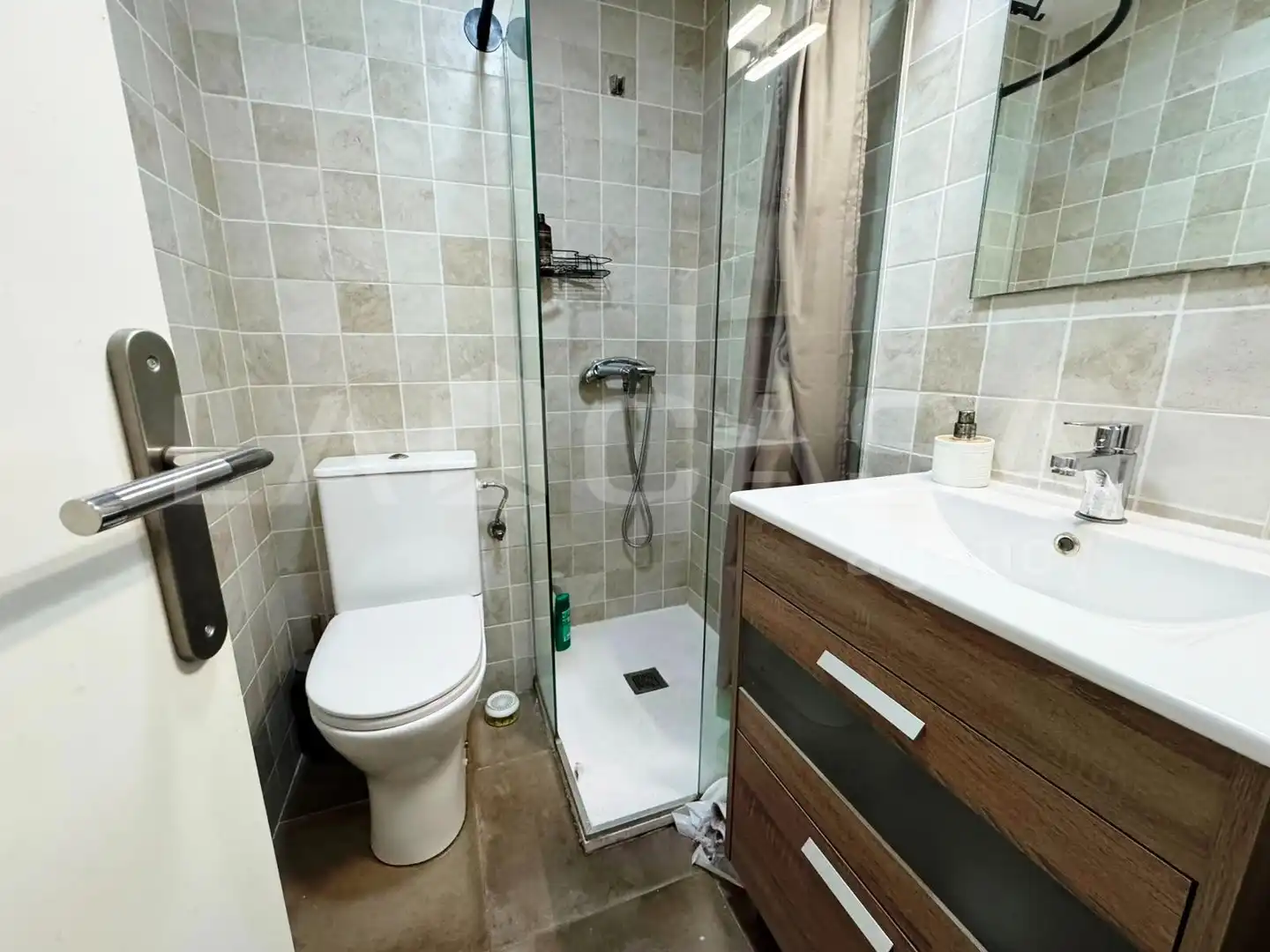 Baño de Piso en venta en Granollers con Aire acondicionado, Parquet y Balcón