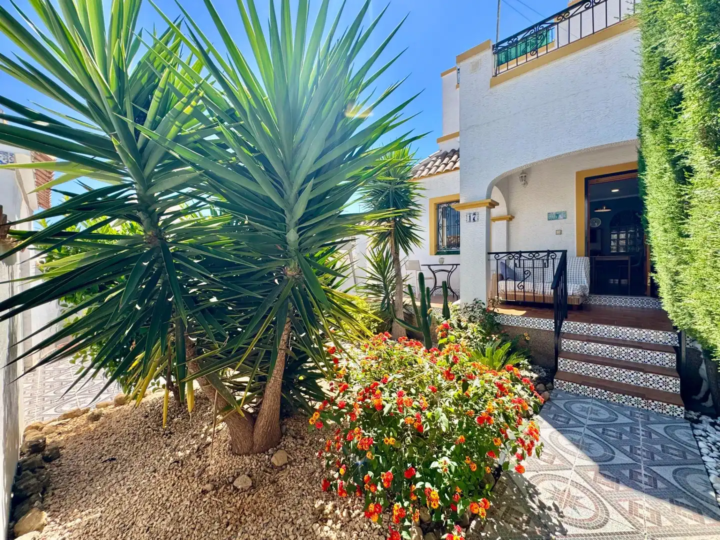 Vista exterior de Casa o chalet en venta en Orihuela con Aire acondicionado, Jardín privado y Terraza
