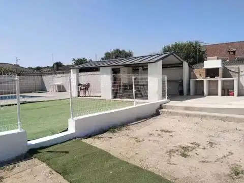 Vista exterior de Residencial en venta en El Casar de Escalona