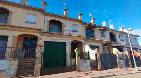 Foto 2 de Casa adosada en venta en Calle de las Navas, 6, Sabiote, Jaén