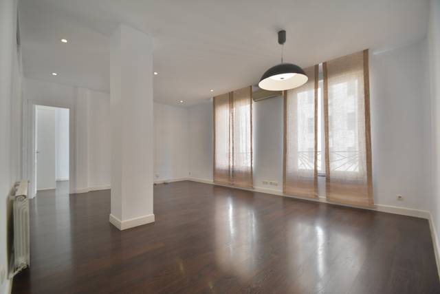 Piso en Alquiler en N/A, 5 en Ríos Rosas - Nuevos Ministerios