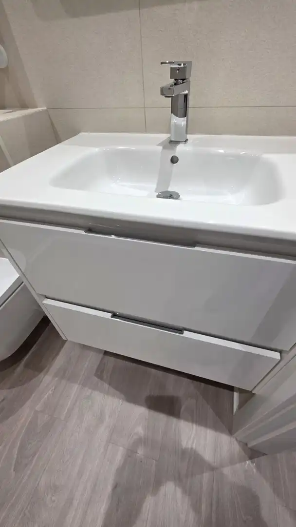 Baño de Piso de alquiler en Zaragoza con Amueblado