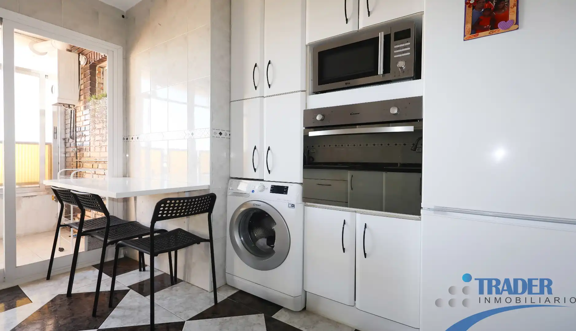 Cocina de Piso en venta en Fuenlabrada con Jardín privado, Terraza y Balcón