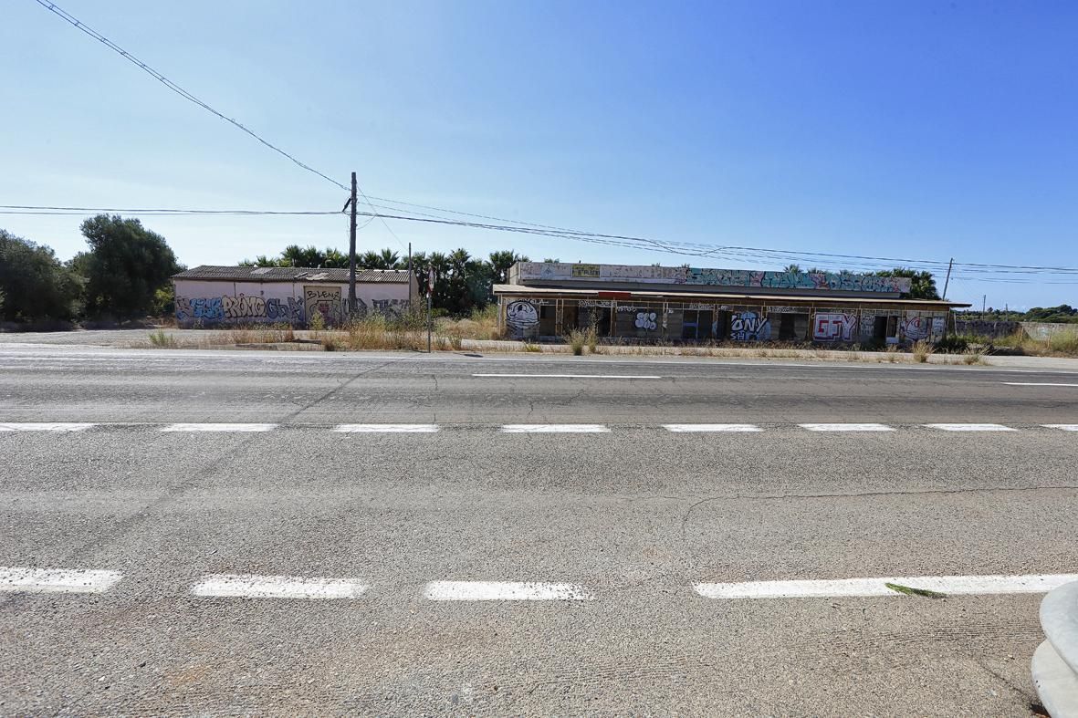 Exterior view of Industrial buildings for sale in Alcanar