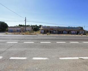 Vista exterior de Nau industrial en venda en Alcanar