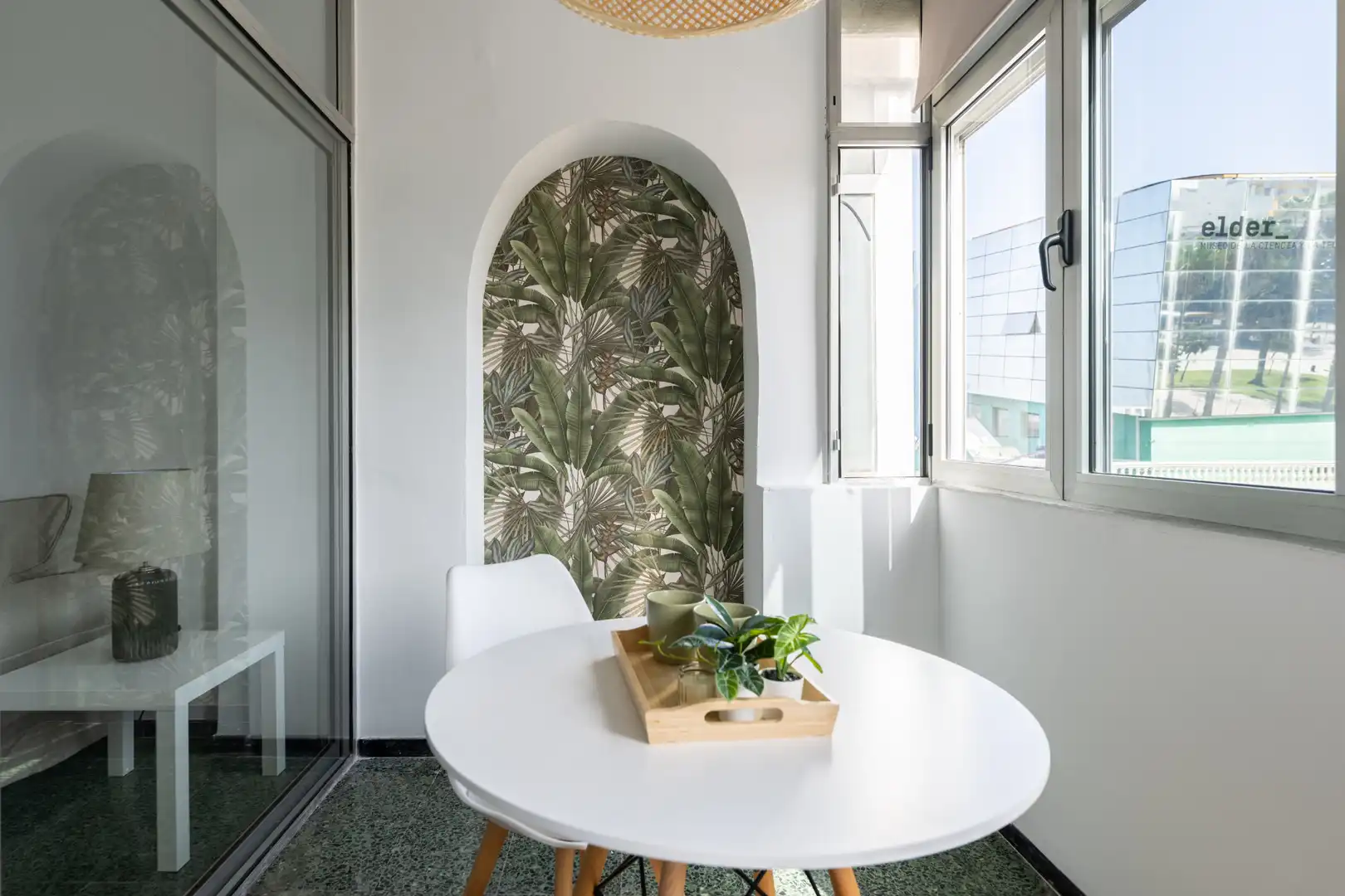 Dining room of Study for rent in Las Palmas de Gran Canaria  with Oven, Washing machine and Balcony