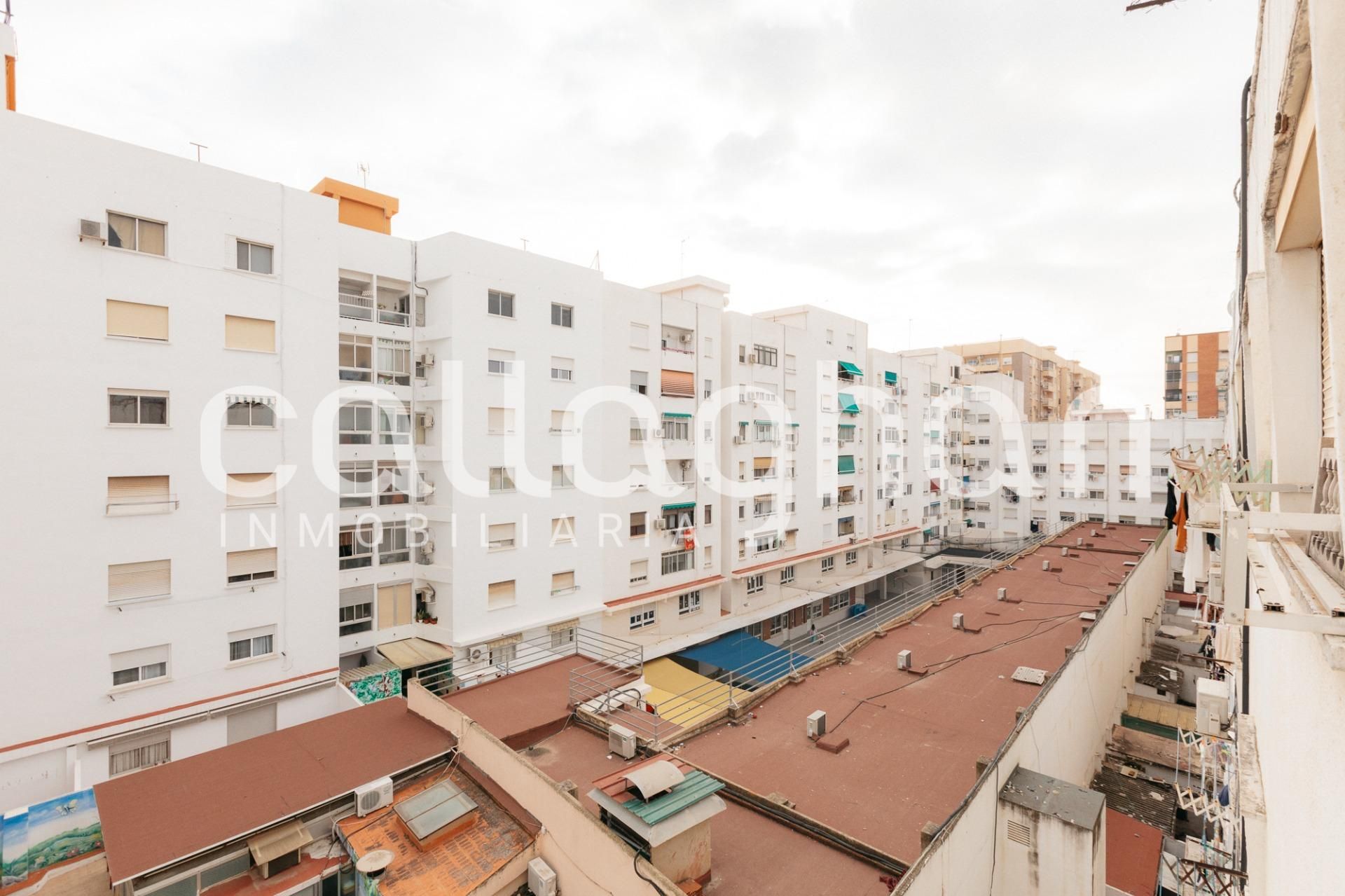 Flat for sale in Calle DAROCA, Els Orriols