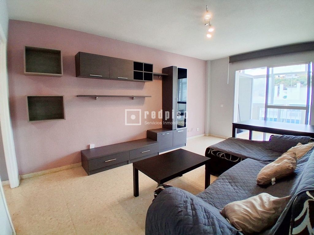 Living room of Flat for sale in Rincón de la Victoria  with Terrace and Swimming Pool