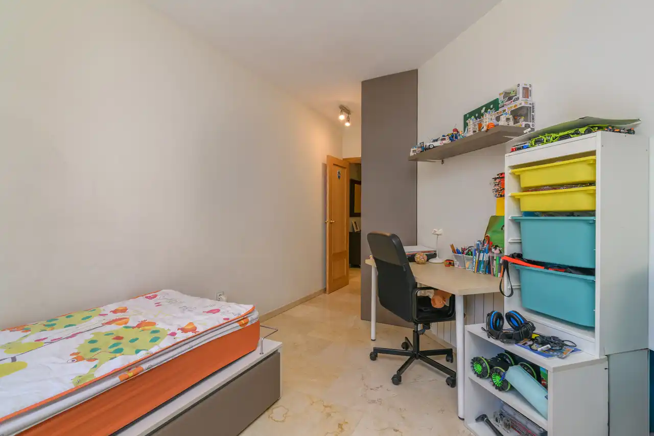 Schlafzimmer von Wohnung zum Verkauf in Gavà mit Klimaanlage, Heizung und Balkon