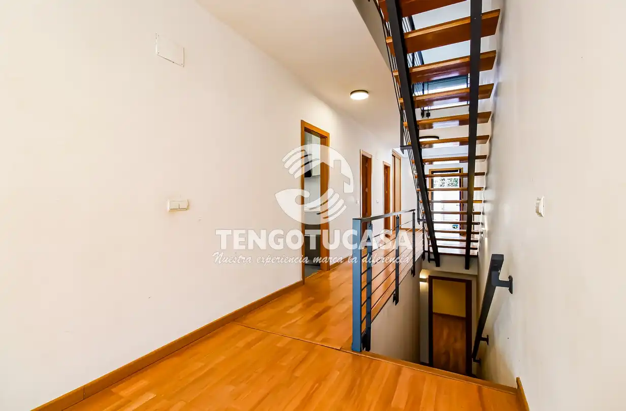 Detached homes for rent in Madrid  with Air Conditioner, Heating and Private garden