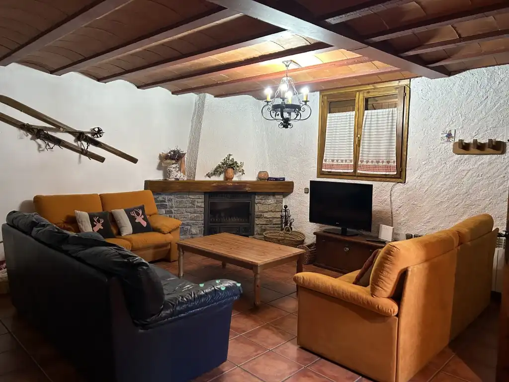 Sala d'estar de Casa o xalet en venda en Esterri d'Àneu