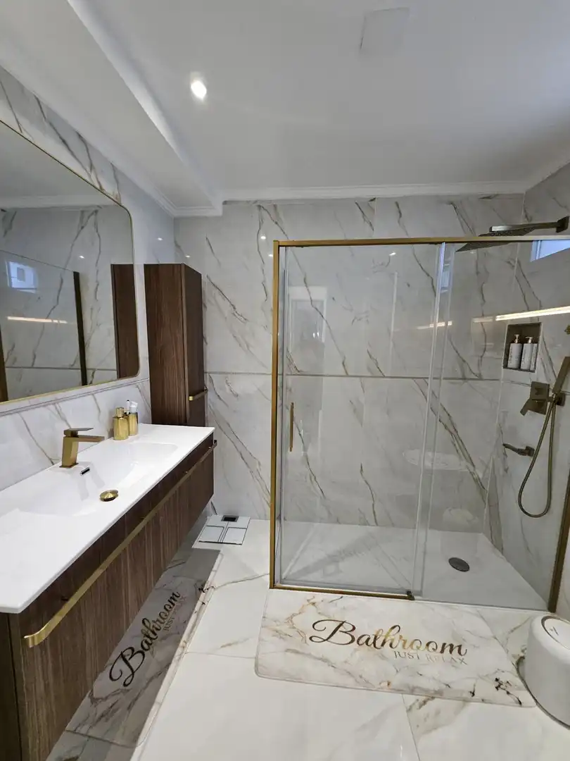 Baño de Finca rústica de alquiler en Estepona con Piscina