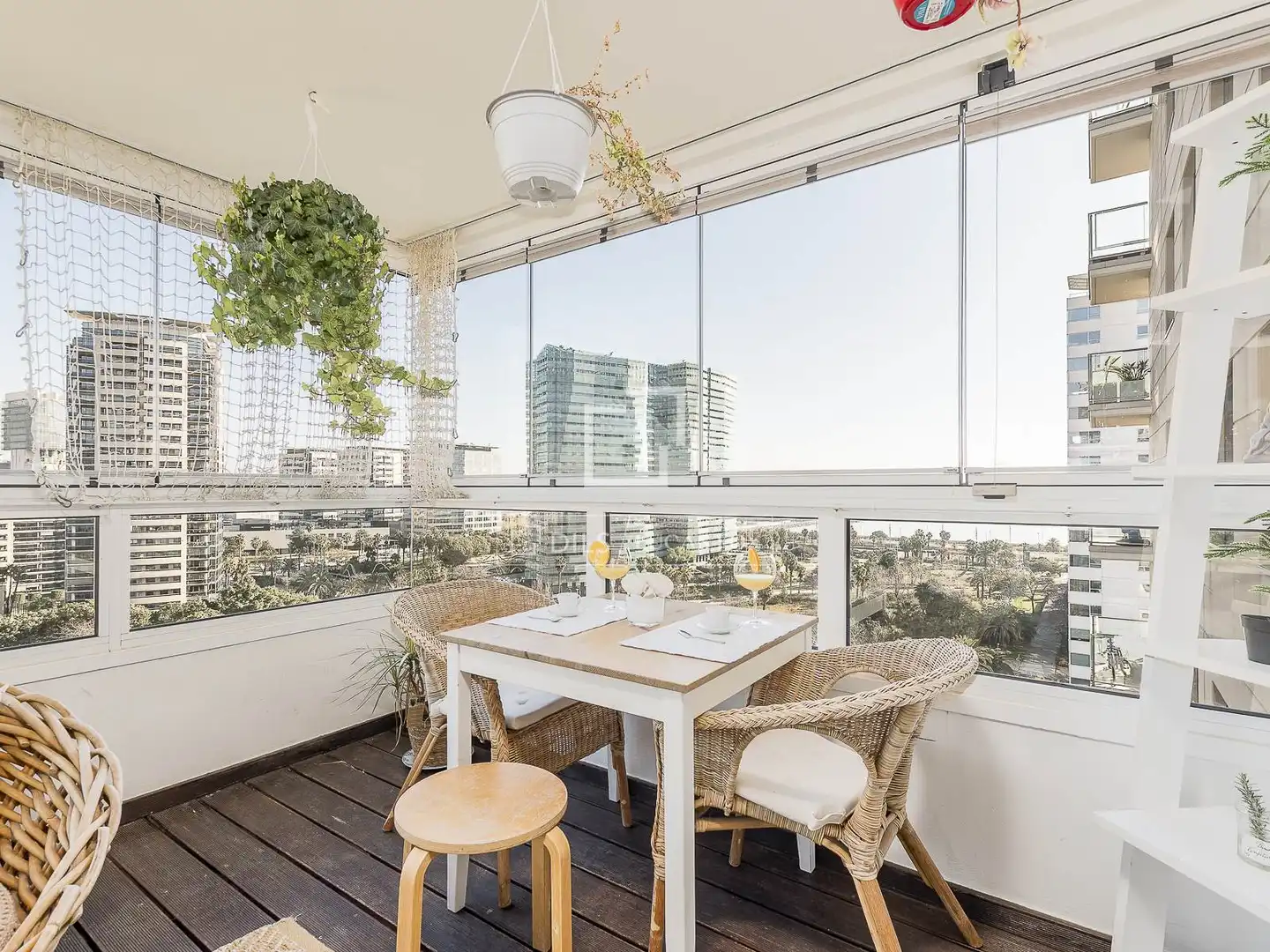 Terrasse von Wohnung zum Verkauf in Barcelona mit Klimaanlage, Heizung und Privatgarten