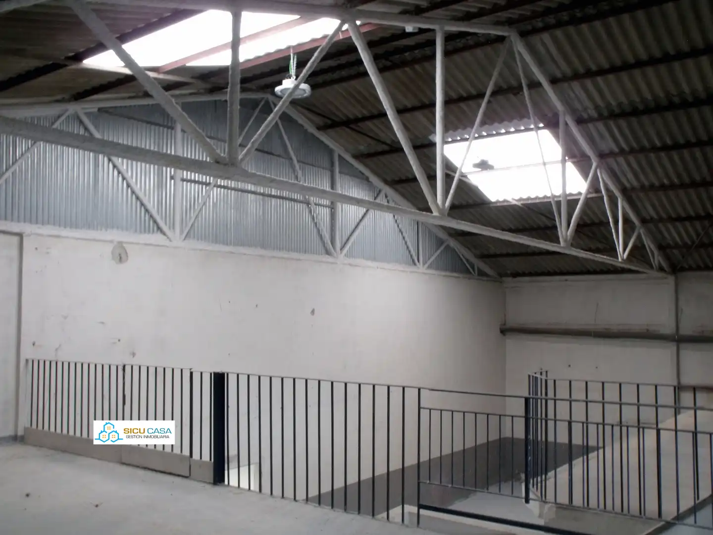 Industrial building for sale in Avenida Zodiaco, imagen 12