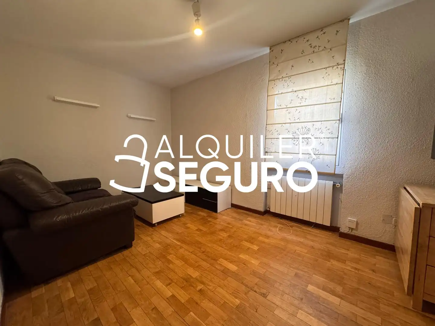 Living room of Flat for rent in Madrid  with Heating and Furnished