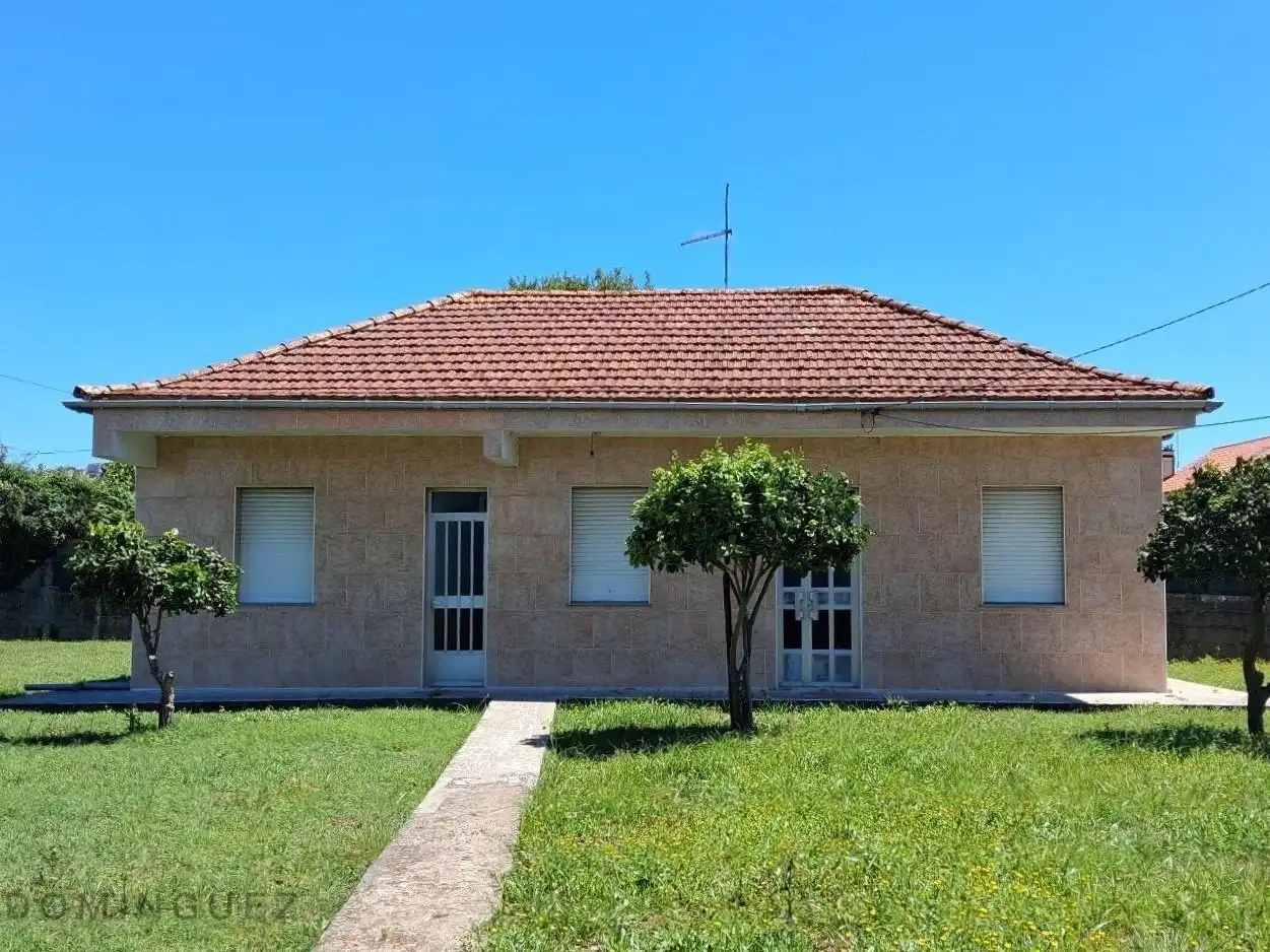 Vista exterior de Casa o chalet en venta en Vigo  con Calefacción y Jardín privado