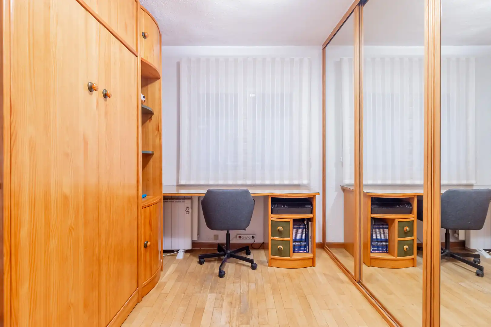 Bedroom of Flat for sale in Madrid  with Heating