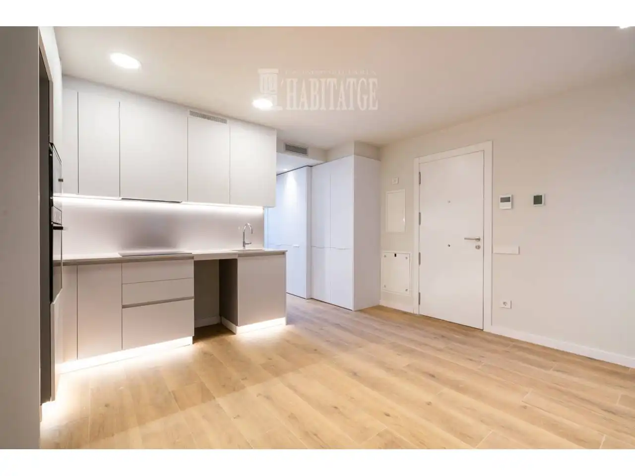 Kitchen of Flat for sale in Vic  with Heating