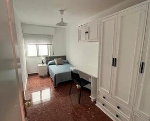 Bedroom of Flat to rent in  Jaén Capital  with Air Conditioner, Furnished and Balcony