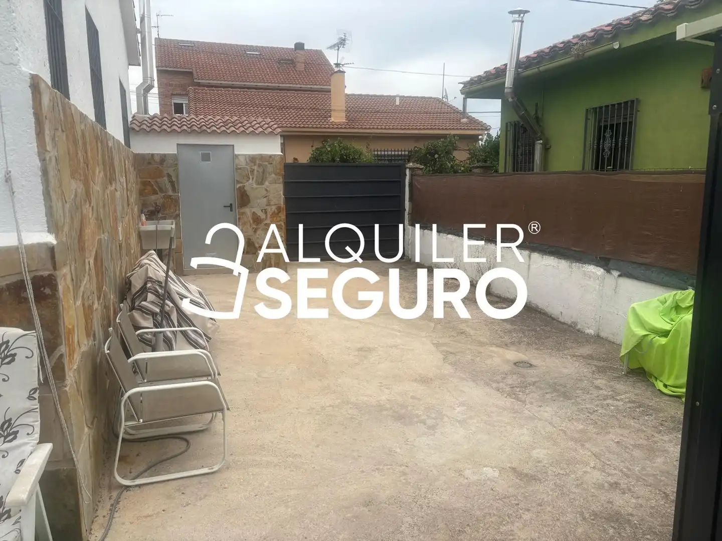 Parking of Houses for rent in Lozoyuela-Navas-Sieteiglesias  with Heating, Storage room and Furnished