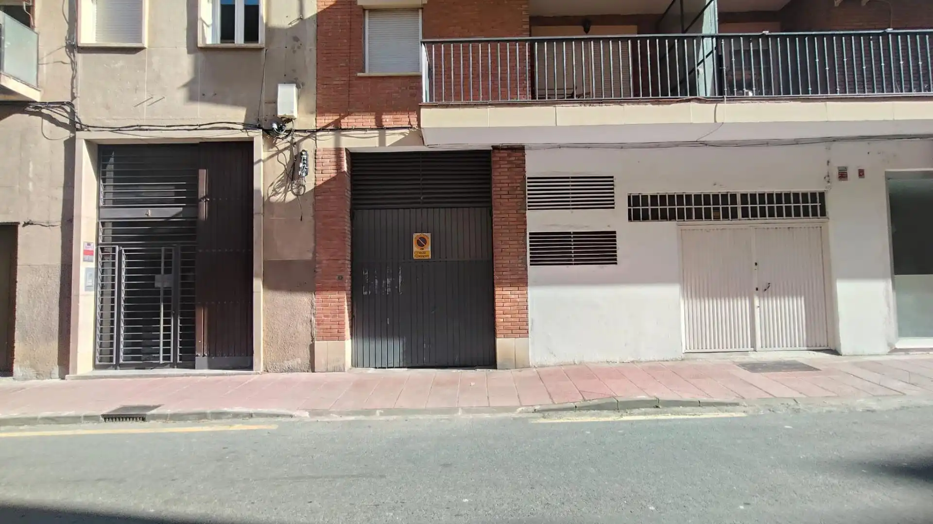 Exterior view of Garage for rent in Plasencia