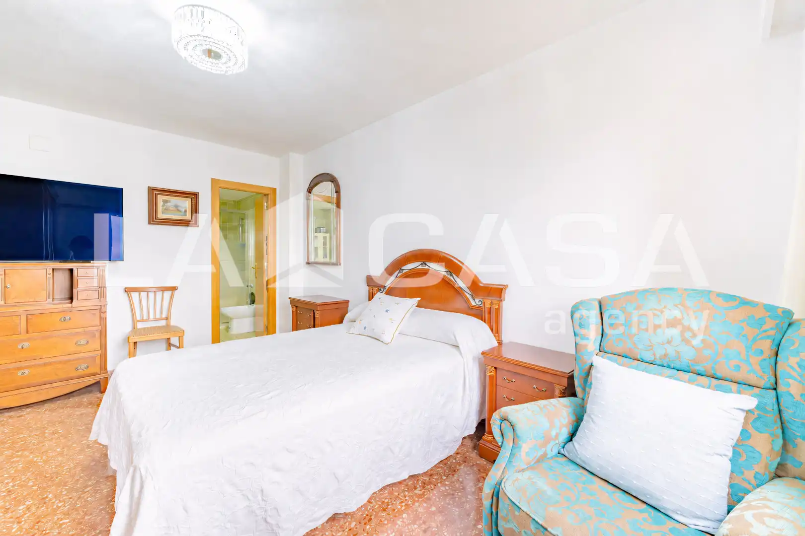 Bedroom of Flat for sale in Valencia  with Furnished