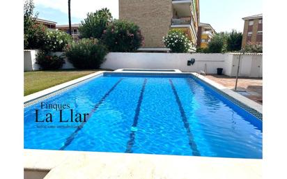 Swimming pool of Flat for sale in Gavà  with Air Conditioner and Terrace