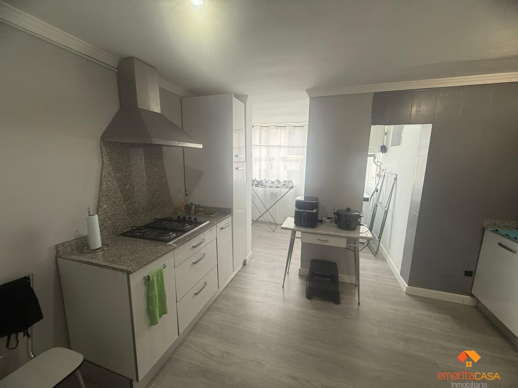 Cuina de Apartament de lloguer en Mérida amb Aire condicionat i Parquet