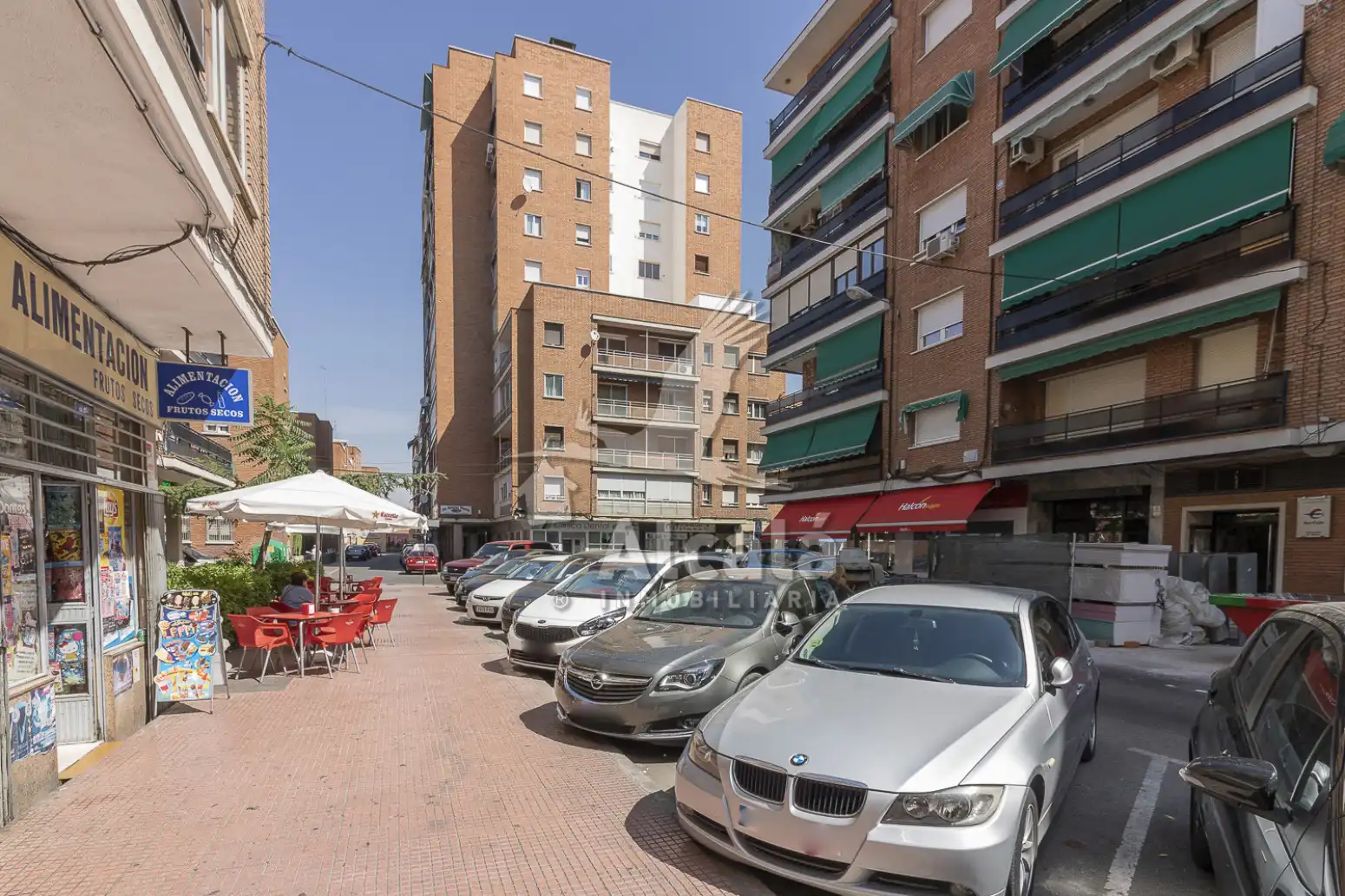 Vista exterior de Piso en venta en Alcalá de Henares con Calefacción y Terraza