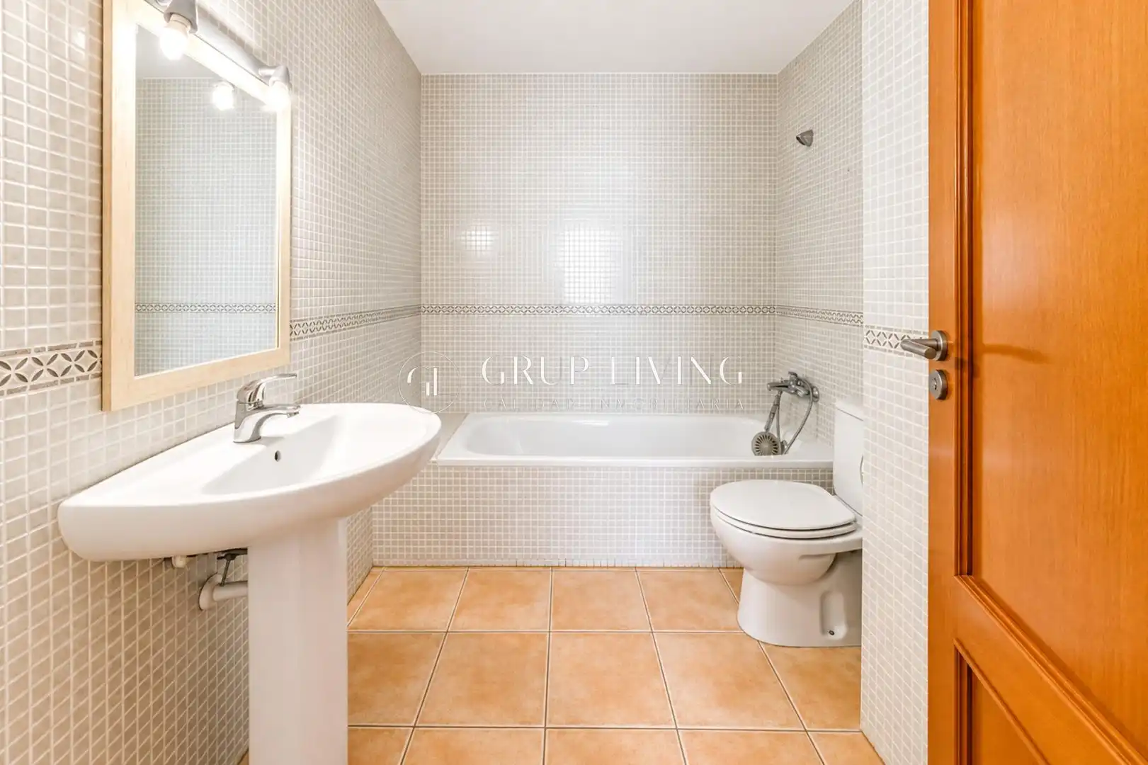 Casa con jardín en venta en Carrer MESTRE MESIES, imagen 15