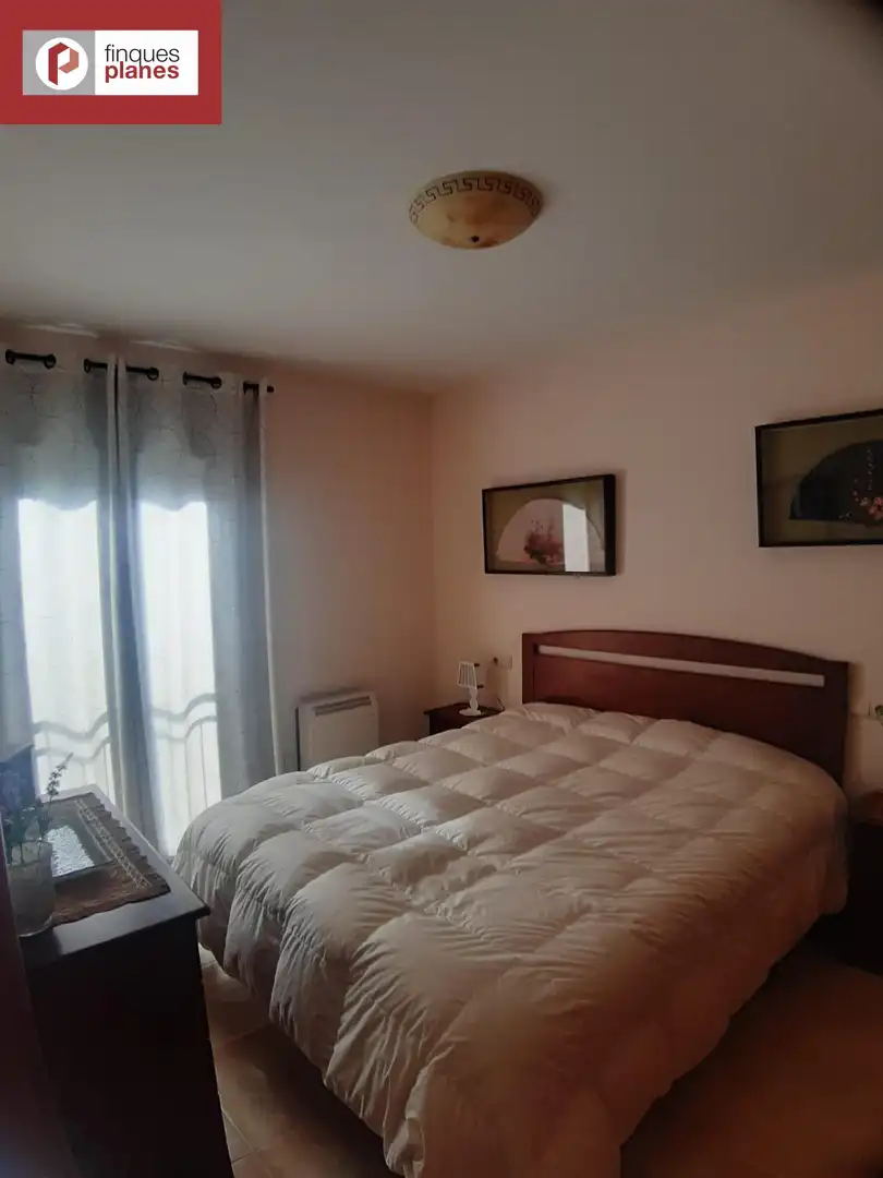 Habitación de Dúplex en venta en Les Valls de Valira con Calefacción, Terraza y Amueblado