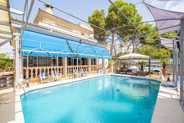 Casa-chalet en Venta en Carrer PARCEL.LES en Les Maravelles