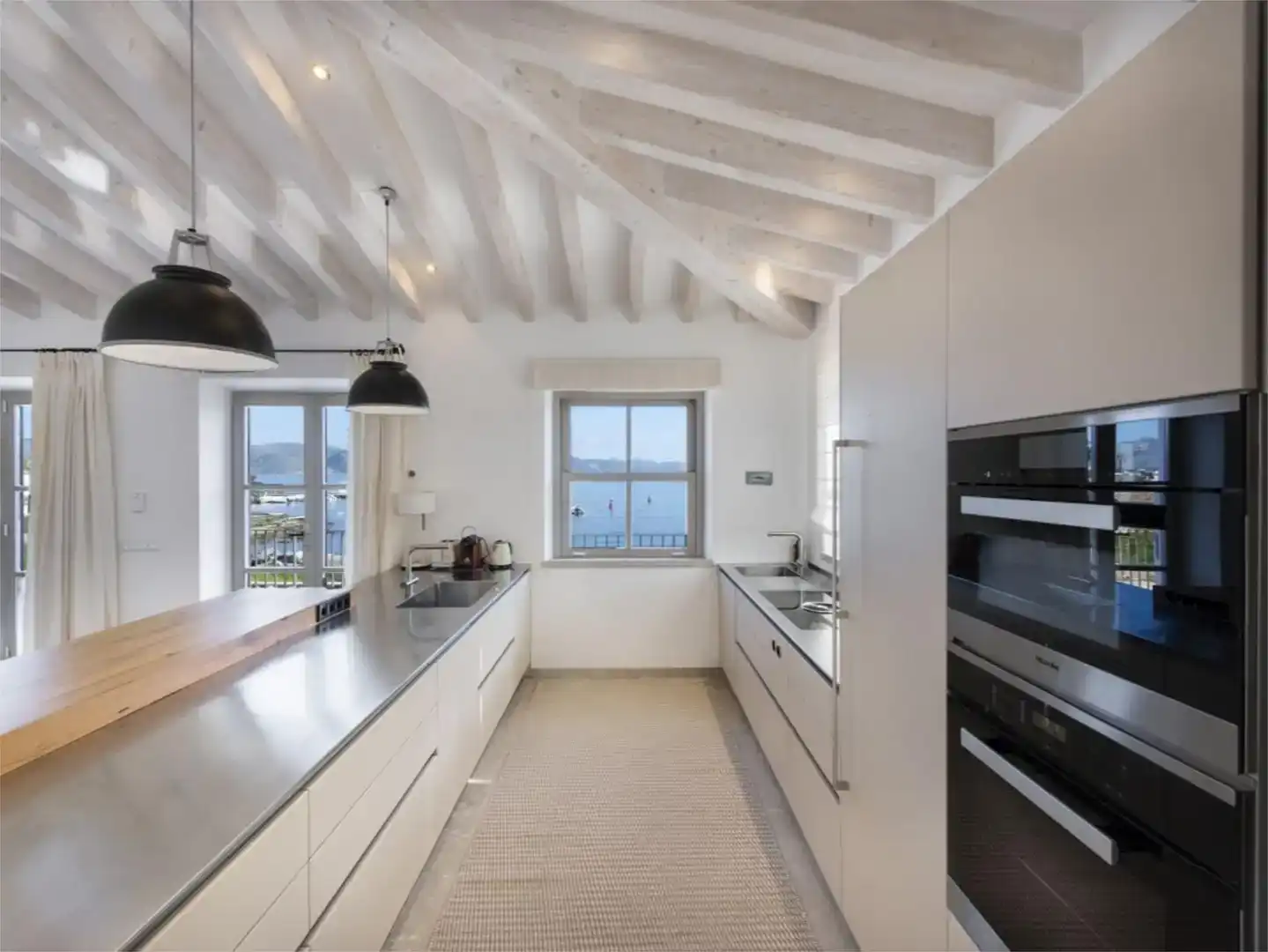 Cuina de Pis en venda en Alcúdia amb Aire condicionat, Jardí privat i Parquet