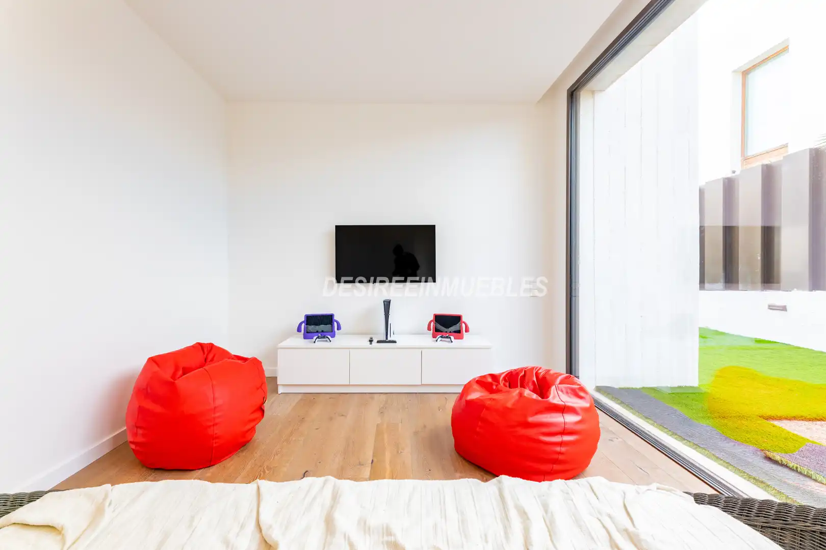 Sala de estar de Casa o chalet en venta en Godella con Aire acondicionado, Calefacción y Jardín privado