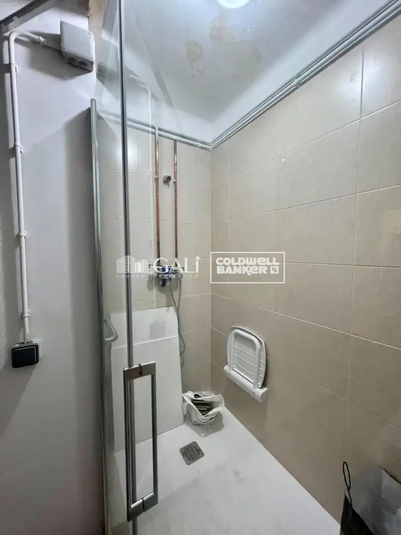 Baño de Piso en venta en Andorra la Vella con Calefacción, Parquet y Terraza